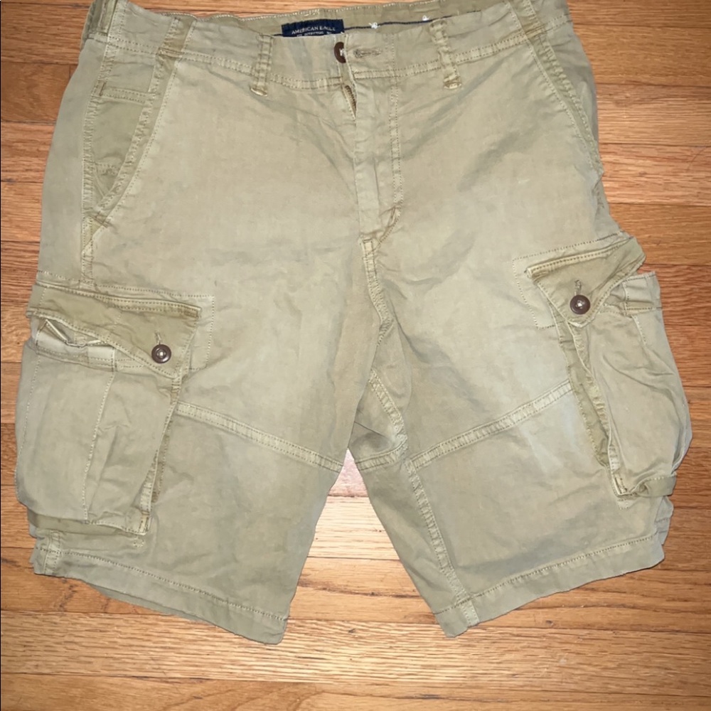 American eagle cargo shorts